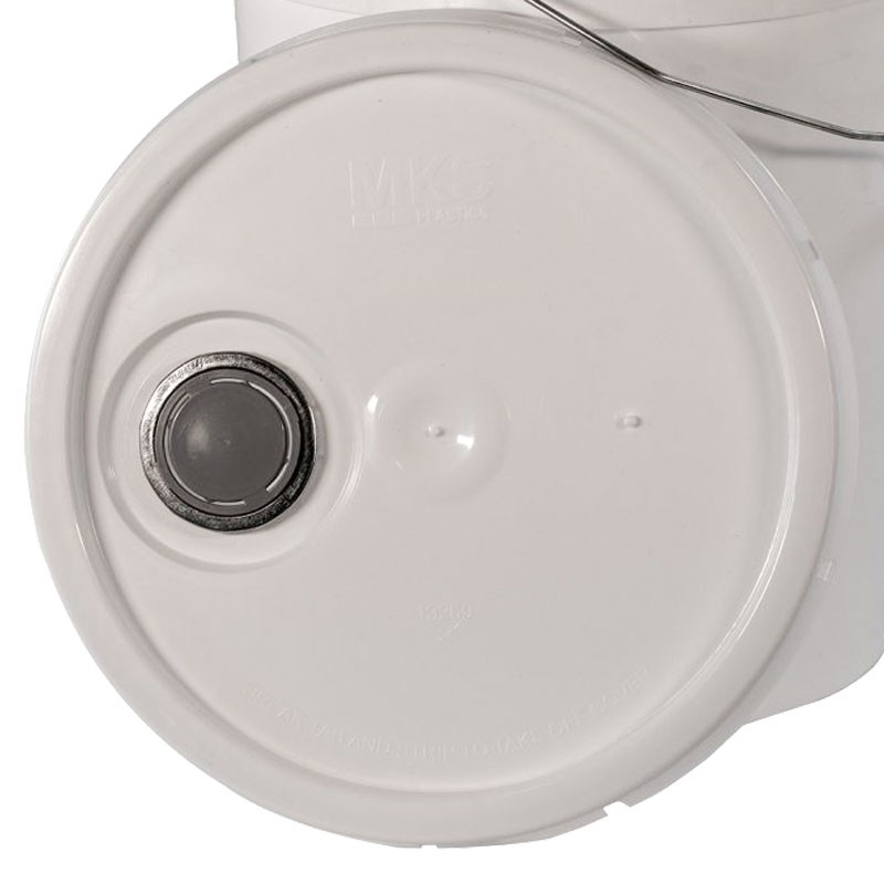 5 Gallon Bucket Lid, w/ O-Ring Gasket Seal, Tear Strip, & Pour Spout, White